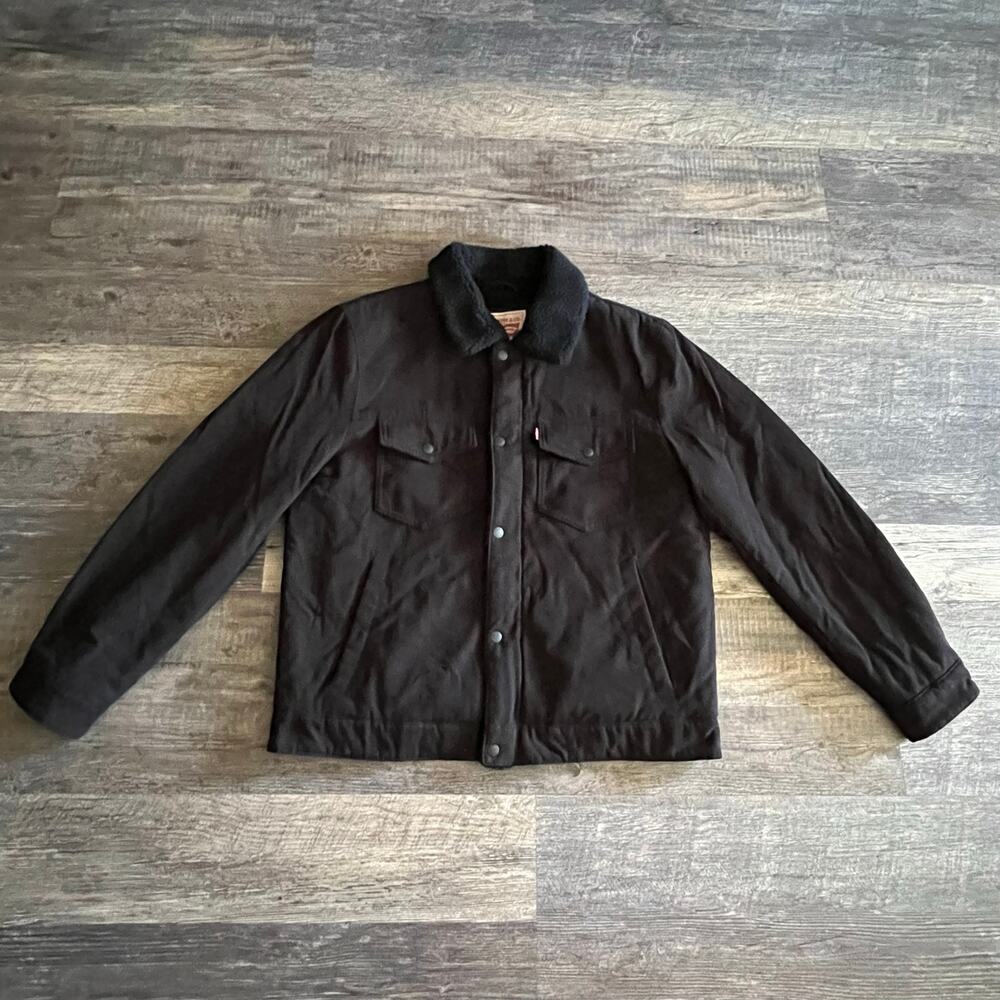 Levi’s Men’s Black Sherpa Lined 4 Pocket Military Jacket Medium NWOT